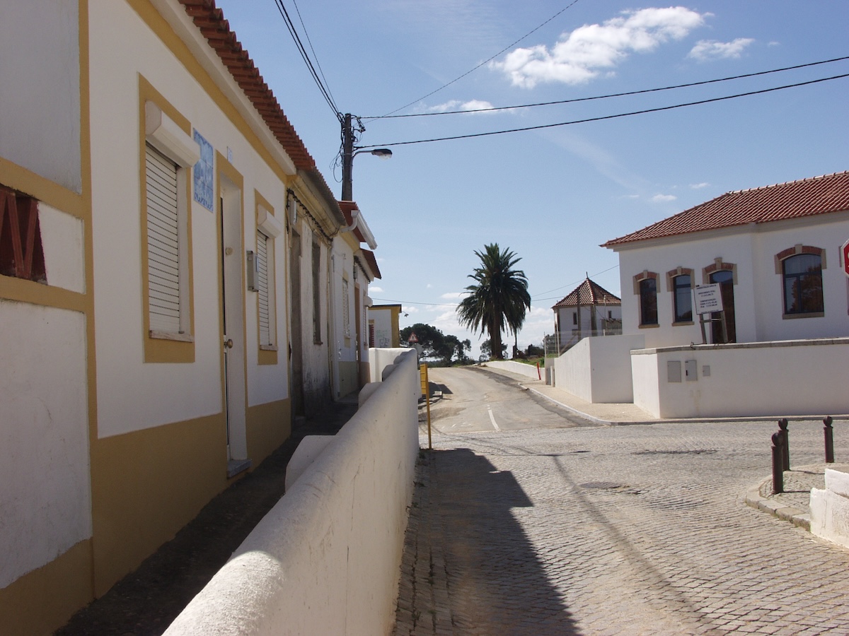 Casas dentro da vila